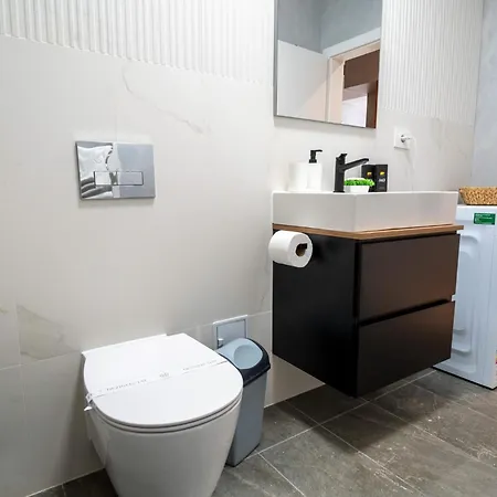 Mohost Wood - With Balcony & Mountain View Apartment Brasov
